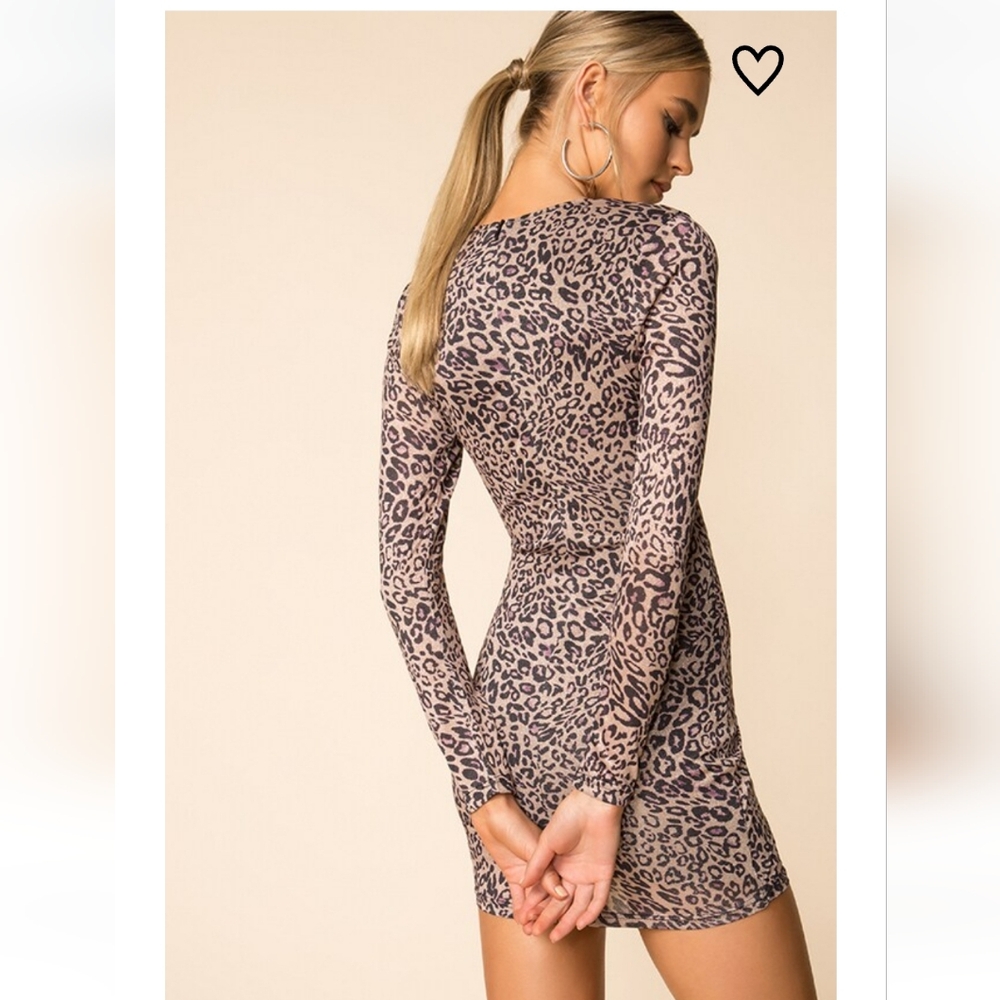 🆕️ superdown 'Laurie' Faux Wrap Dress - Picture 11 of 12